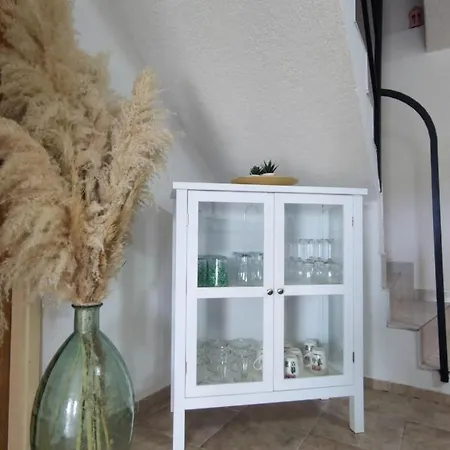 Scenic Sea View,three Bedroom With Pool Casa vacanze