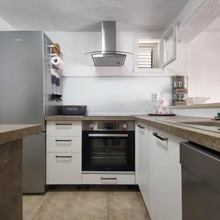 Casa vacanze Scenic Sea View,three Bedroom With Pool