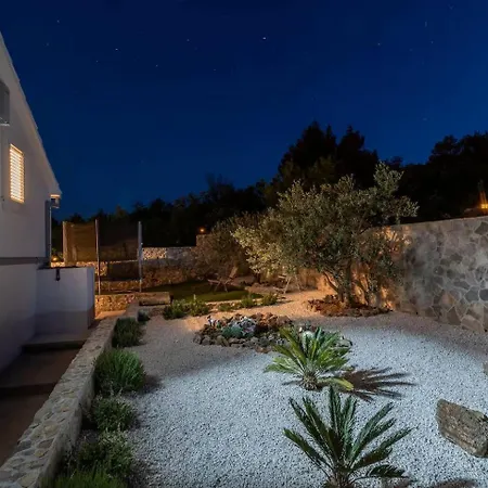 بيت للعطل Scenic Sea View,three Bedroom With Pool *