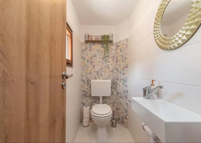 Scenic Sea View,three Bedroom With Pool Trogir