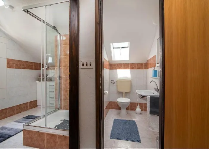 Scenic Sea View,three Bedroom With Pool Nyaraló