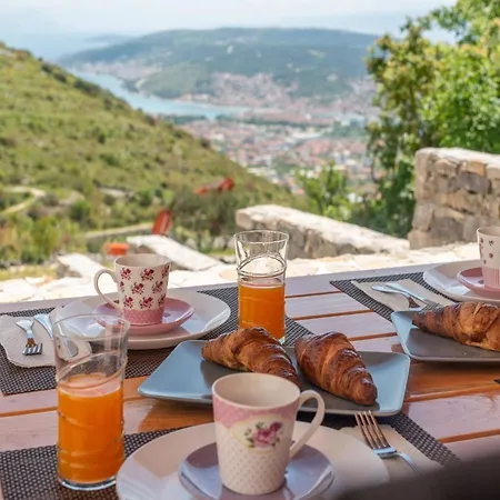 Scenic Sea View,three Bedroom With Pool Trogir