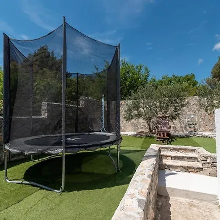 Scenic Sea View,three Bedroom With Pool Дом отдыха *