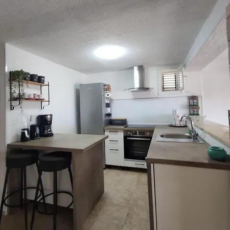 Дом отдыха Scenic Sea View,three Bedroom With Pool