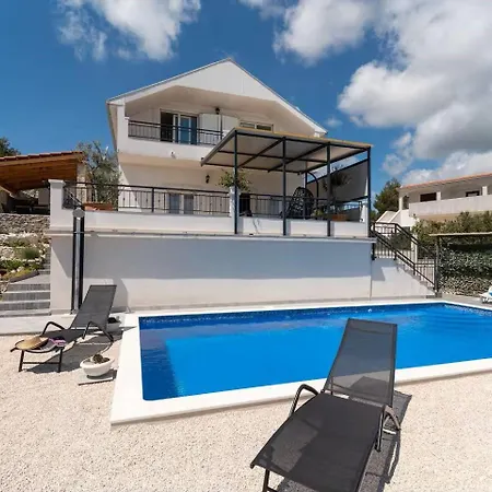 Scenic Sea View,three Bedroom With Pool Casa vacanze