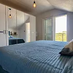 Scenic Sea View,three Bedroom With Pool Traù