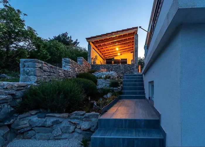 Ferienhaus Scenic Sea View,three Bedroom With Pool